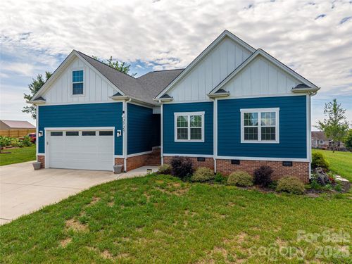 2725 Eagle Drive, Lincolnton, NC, 28092 | Card Image
