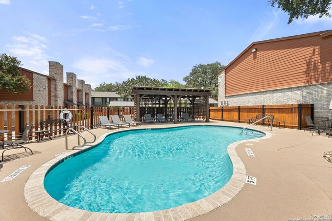 APT-101 - 2718 Old Field Dr, Townhouse with 2 bedrooms, 3 bathrooms and null parking in San Antonio TX | Image 34