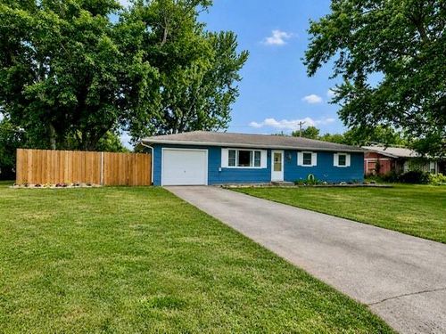 721 E Garfield St, Iola, KS, 66749-2035 | Card Image