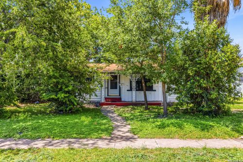 131 Freiling, San Antonio, TX, 78213-4434 | Card Image