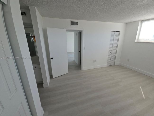 APT-505 - 8101 Crespi Blvd, Condo with 1 bedrooms, 2 bathrooms and null parking in Miami Beach FL | Image 7