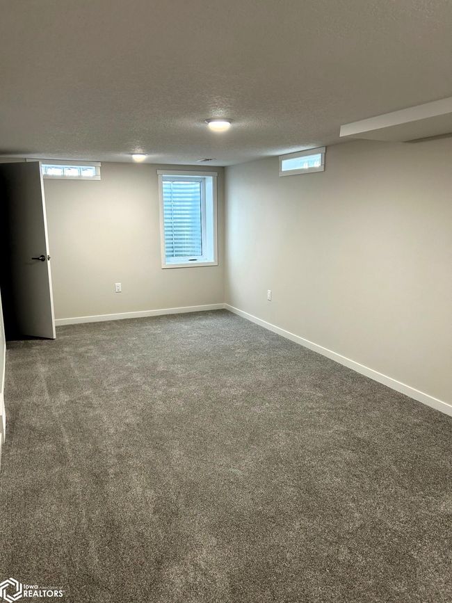 906 4 Th St, Home with 4 bedrooms, 2 bathrooms and 6 parking in Victor IA | Image 30