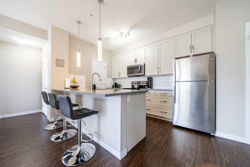 112-200 Cranfield Common Se, Calgary, AB, T3M1S2 | Card Image