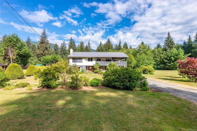 1301 Sayward Rd, House other with 5 bedrooms, 3 bathrooms and 6 parking in Sayward BC | Image 49