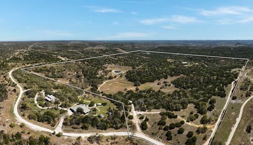 1716 Sanctuary Ln, Blanco, TX, 78606-5912 | Card Image