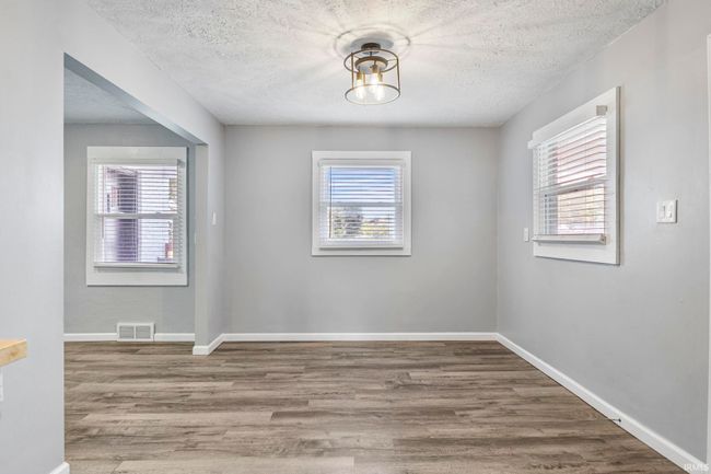 340 W Turner St, House other with 3 bedrooms, 3 bathrooms and null parking in Bloomfield IN | Image 7
