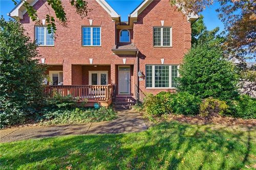 3223 Huntwick Ln, Virginia Beach, VA, 23451-3977 | Card Image