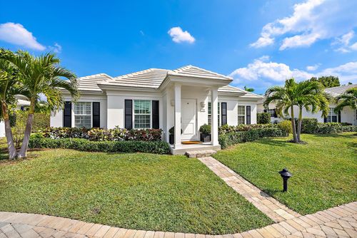 105 Evans Ln, Lantana, FL, 33462-3333 | Card Image