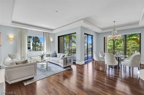 201-1035 3rd Ave S, Naples, FL, 34102-6429 | Card Image