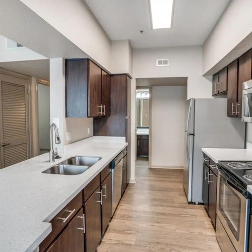 b-2700 Woodland Park Dr, Houston, TX, 77082-2610 | Card Image
