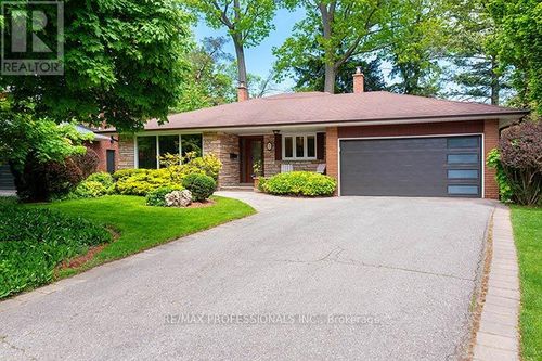 7 Cherry Post Crescent, Toronto (Markland Wood), ON, M9C2J9 | Card Image