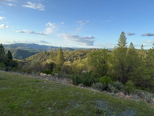 14355 Holland Dr, Nevada City, CA, 95959-9734 | Card Image