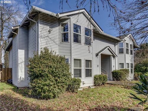 8913 Se Rhone St, Portland, OR, 97266 | Card Image