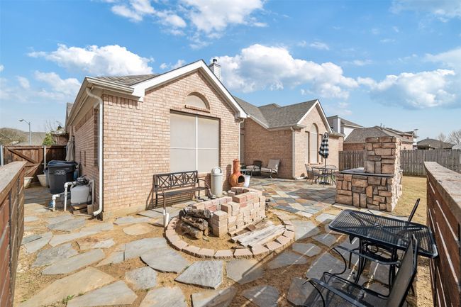 1801 Rim Rock Trl, House other with 3 bedrooms, 2 bathrooms and null parking in Mansfield TX | Image 22