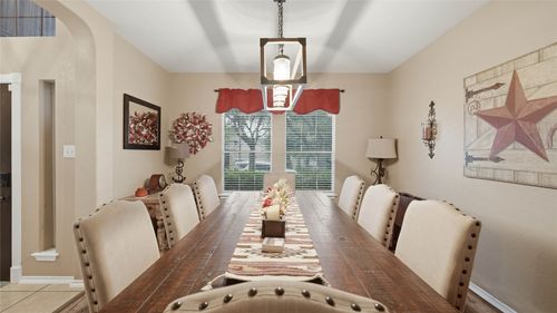 736 San Luis, New Braunfels, TX, 78132 | Card Image