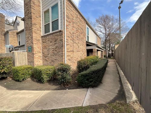 apt-d-2331 N Davis Dr, Arlington, TX, 76012-4158 | Card Image