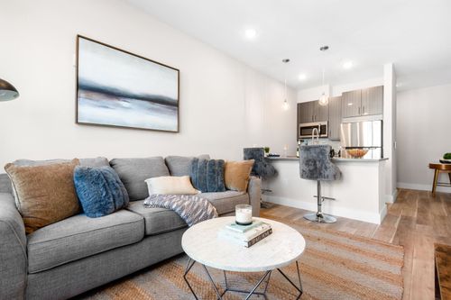 202-89 Jordan Ave, Jersey City, NJ, 07306-3202 | Card Image