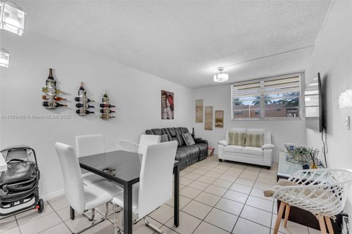 apt-106e-4550 Nw 9th St, Miami, FL, 33126-2331 | Card Image