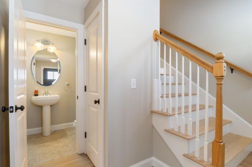 2 Hilliard Dr, Hampton, NH, 03842-2807 | Card Image