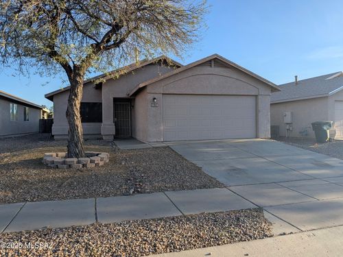 1678 E Saint Apollonia Street, Tucson, AZ, 85713 | Card Image