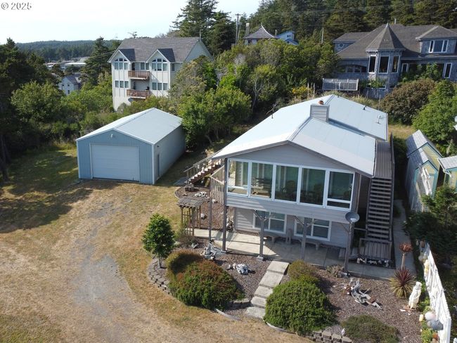 220 8 Th St, House other with 4 bedrooms, 3 bathrooms and 2 parking in Port Orford OR | Image 35