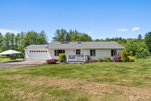 401 Huntting Rd, Silver Creek, WA, 98585-9712 | Card Image