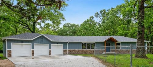 654 Rochester Rd, Sparta, MO, 65753-9013 | Card Image