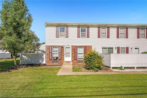 22d-6586 Liberty Bell Dr, Brook Park, OH, 44142-3542 | Card Image