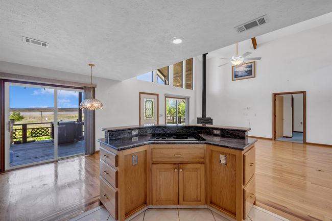 184 Shore St, House other with 2 bedrooms, 3 bathrooms and null parking in Tow TX | Image 11