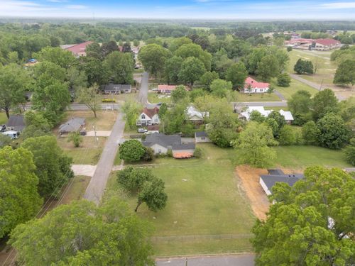 107/109 N Holly St., Beebe, AR, 72012 | Card Image