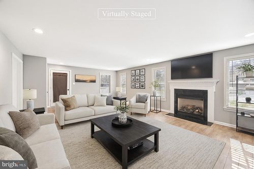 936 Meetinghouse Rd, Upper Chichester, PA, 19061-3505 | Card Image