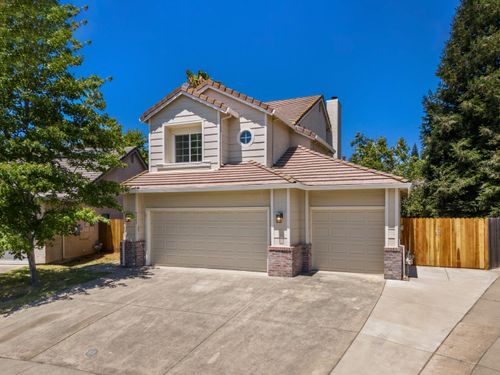 9267 Caulfield Dr, Elk Grove, CA, 95758-6588 | Card Image