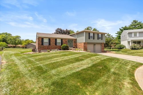 8319 Wemouth Ct, Indianapolis, IN, 46256-3529 | Card Image