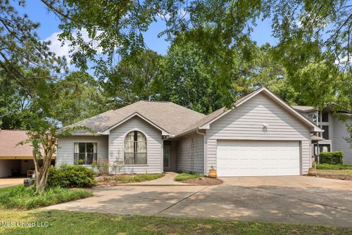 415 Spike Rdg, Canton, MS, 39046-9418 | Card Image
