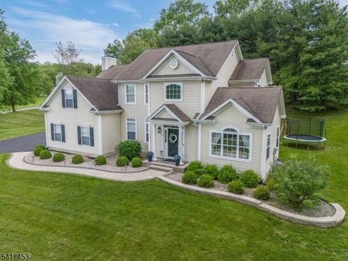 6 Columbine Ct, Flemington, NJ, 08822-4029 | Card Image