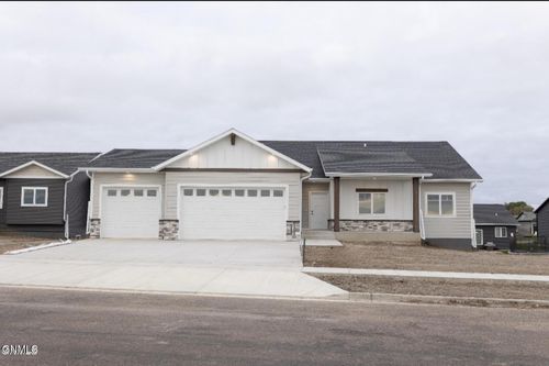 3914 Steel St, Bismarck, ND, 58503-6993 | Card Image