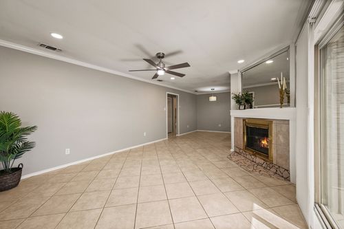 c-2320 Torrington Dr, Arlington, TX, 76012-4161 | Card Image