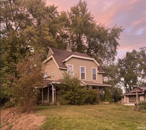 754 W 10th St, Connersville, IN, 47331-1343 | Card Image