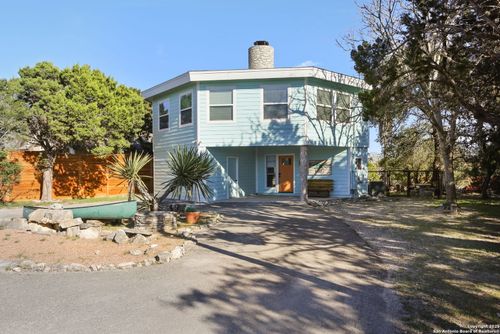 1433 Riviera Dr, Canyon Lake, TX, 78133-4046 | Card Image