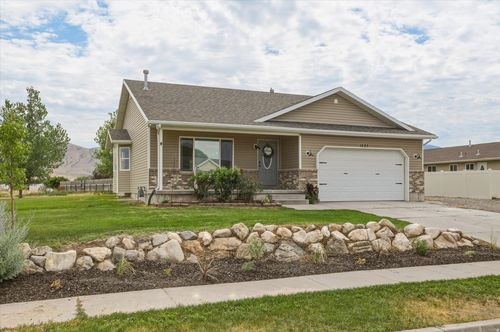 1223 S 400 E, Garland, UT, 84312-9421 | Card Image