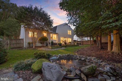 9616 Burnt Oak Dr, FAIRFAX STATION, VA, 22039-2630 | Card Image