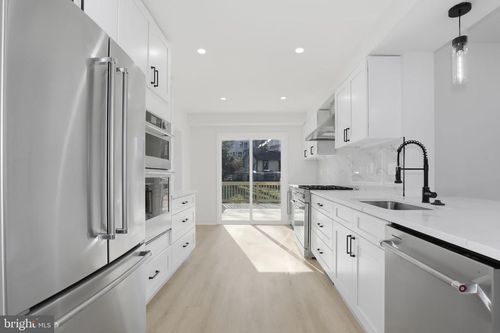 311 Ellsworth Dr, SILVER SPRING, MD, 20910-4221 | Card Image