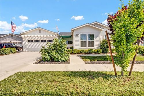 320 E Tyler Ct, Visalia, CA, 93291-7745 | Card Image