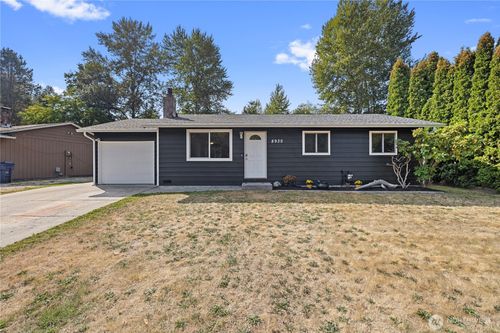 8930 57th Dr Ne, Marysville, WA, 98270-2772 | Card Image