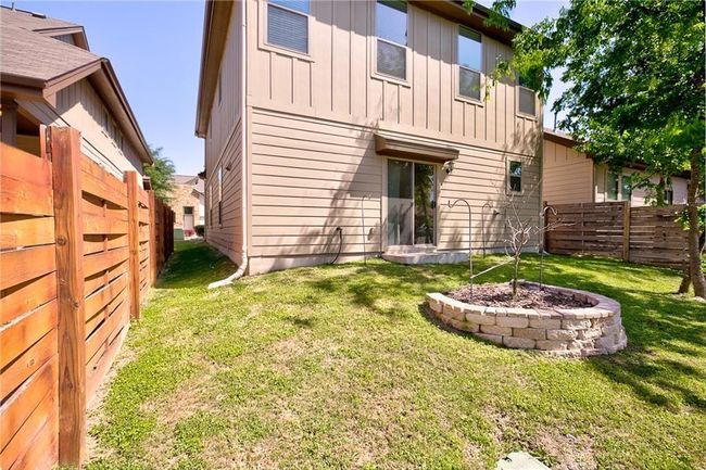 APT-11 - 2001 Faro Dr, Condo with 3 bedrooms, 3 bathrooms and null parking in Austin TX | Image 28
