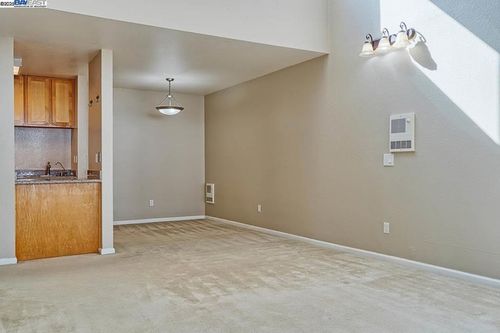 apt-210-3300 Wolcott Cmn, Fremont, CA, 94538-3597 | Card Image