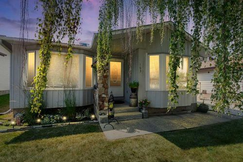 163 Woodburn Cres, Okotoks, AB, T1S1L4 | Card Image