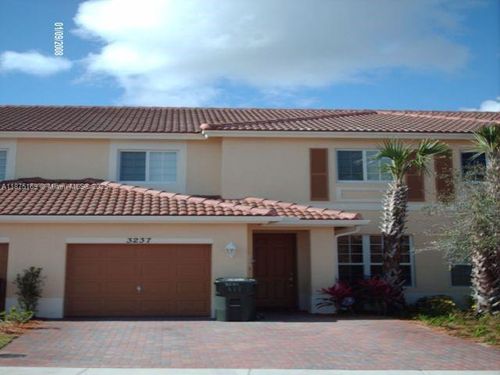 3237 Nw 32nd Ter, Oakland Park, FL, 33309-8229 | Card Image