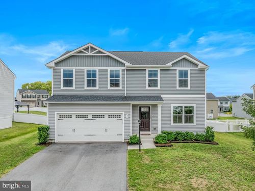 31 Costilla Way, HEDGESVILLE, WV, 25427-6286 | Card Image