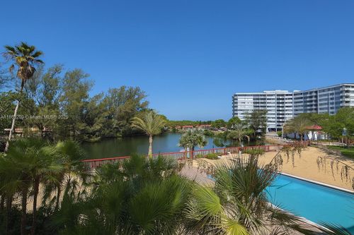 apt-219e-1300 Ne Miami Gardens Dr, Miami, FL, 33179-4730 | Card Image